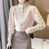 Crochê Costura oca do laço de costura de estilo coreano Mulheres sexy soprufa de manga de sopro subindo camisa fina de fundo 12731 210415