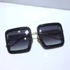 Solglasögon för män Kvinnor Anna Beaming Star Square Style Anti-Ultraviolet Retro Plate Full Frame Fashion Eyeglasses Random Box