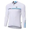 Vestes de course Santic Hommes Maillots de cyclisme à manches longues Pro Team Road Bike VTT Top Jersey 2021 Printemps Automne Mesh Vêtements respirants