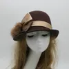 Cappello da donna con pompon in pelo di coniglio alla moda Cappello da pescatore in lana da donna Cappellino da vacanza in stile francese Autunno Inverno Cappelli da pescatore da donna