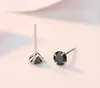 Mode smycken 925 Sterling Silver Black Sapphire Cz Diamond Gemstones Solitaire Women Wedding Party Men Stud Earring WJL32649514618