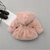 Winter Mädchen Kapuzenmantel Mode verdicken warme Pelze Mantel 0-4 Jahre Kinderbekleidung Mädchen Kunstpelzjacke