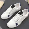 2021 scarpe piatte classiche da uomo stilista di marca da uomo street scarpe sportive da passeggio all'aperto esclusive suole antiscivolo personalizzate resistenti all'usura