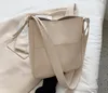 Sacs à bandoulière Burminsa conception Unique seau à large sangle pour les femmes grande capacité Shopper sac à bandoulière de haute qualité 2021239t