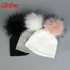 Geebro Yenidoğan Şapka Faux Kürk Bebek Katı Pamuk Kap Ponpon Bobble Şapka Çocuklar Için Kış Erkek Ve Kız Çocuk Şapkaları Y21111