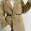 Cintura in vita con fibbia in metallo dorato alla moda Cinture sottili regolabili per donna Abito da giacca magro Cappotto Wasitband