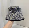 2021 Quatro Estações Chapéu de Pescador Clássico Carta Impressão Homens e Mulheres Pescador Bucket Chapéus Verão Sun Ball Cap Bucket Chapéu Grande Pequeno Chapéu de Aba 3 Cores