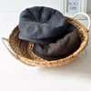 Vintage england stil nyhetsboy hatt mörk färg design män och kvinnor vanliga mode hattar två stilar multi storlek blandad