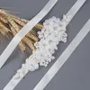 Bröllopssashes trixy s355 charmiga blommor bälten för kvinnor brudbälte rhinestone sash brud accessoarer2336