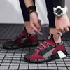 Światło Mężczyźni Buty Buty Wygodne Oddychające Siatki Sneaker Dorywczo Odporny na zużycie Jogging Mężczyźni Sport Buty Fajne Fashion Sneakersf6 Black White