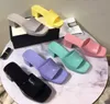 Nya Kvinnor Gummi Slide Sandal Plattform Sandaler Högklackat Slipper Chunky Bottom Sandaler Utomhus Beach Flip Flops Party Shoes Candy 10 Färger