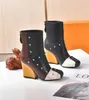 Luxury Designer Patti Laureate Platform Desert Sand Boots Boot Fashion Woman Bootie med Original Box