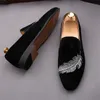 Luxury Designer Embroidery Wedding Dress Shoes Fashion Spring Autumn Low Top Soft Bottom Casual Flat Male Drive Loafers H38