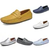 Chaussures à pois pour hommes en cuir conduite décontractée semelle souple mode noir marine blanc bleu argent jaune gris chaussures tout-match paresseux Cross-border303