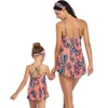 Familj mor dotter bikini baddräkt sommar rosa blad utskrift baddräkt kvinnor barn flickor tankini beachwear baddräkt 210417