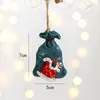 Pendentif de noël chaussettes de noël sac cadeau maison bonhomme de neige pendentifs en résine décorations d'arbre de noël w-01009