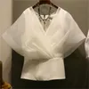 Camicie da donna da ufficio versione coreana Temperamento estivo Elegante camicia corta con giuntura in velo con scollo a V 210615