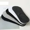 Gratis grootte All-match effen onzichtbare heren sokken lente zomer siliconen antislip katoenen sok slippers mannelijke 5pcs / lot