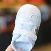 첫 번째 워커 도착 어린이 캐주얼 신발 태어난 아기 소녀 소년 아이 디자이너 Zapatillas Bebes Botines de verano