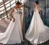 Sexy abito da sposa in raso semplice 2022 senza maniche con scollo a V Una linea posteriore Criss Cross Abito da sposa Vestido De Mariage