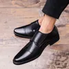 Ny brittisk trend svart brun munkband för män Casual tryckta Oxfords Bröllopsklänning Skor Party Driving Flats Zapatos Hombre
