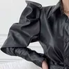 قميص من الجلد الصناعي الأسود الناعم طويل للخريف من Lautaro وحزام وأكمام طويلة وأزرار أنيقة وفاخرة للنساء G1215
