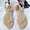 Nya kvinnors platta sandaler rhinestone clip t-typ mode casual skor kvinnor spänne strand sandaler damer thong sko kvinnlig sommar y0608