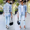 Kadın Ceketler TS9010 Kadınlar Denim Ceket Kişilik Mektup Patchwork Rahat Yıkama Moda Slim Fit Hip Hop Streetwear Delik Açık Mavi CO