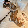 Luxury Lace Up Belt Silk Pyjamas Höst Kvinnor Satin Hemkläder Långärmad Byxor Sleepwear med stor ficka för Lady Gift