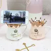 Creative Crown Ceramic mug Cute Coffee Mug Milk Cup with spoon lids Coffee tea Cup 300ml Capacity Water Mugs X-Mas Gift 210804