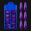 100 teile/schachtel Sarg Gefälschte Nagel UV Gel Polnischen Werkzeug Maniküre DIY Rot Blau Klar Künstliche Nägel Kunst Designs Mit Einzelhandel box