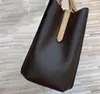 女性バッグトートバッグ高級財布ショルダーレザープリントノートパソコンビジネスクロスボディフローラルハンドバッグ