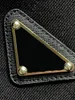 21SS 가을 디자이너 스웨트 남성 클래식 브랜드 캐주얼 스웨터 수입 스레드 표면 편안함 가슴 거꾸로 된 삼각형 금속 디자인 라운드 넥 S-XXL 후드