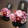 Kind Blumen Flache Hausschuhe Waichuan Süße Kamelie Flip Flops Mädchen Sommer Rutschfeste Weiche Unterseite Weibliche Coole S502 210712