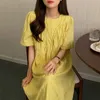 Korejpaa Women Dress Coreano Fashion Chic Elegante Gentle Yellow O-Collo Fold Plaid Design Allentato Manica corta Vestido lungo 210526
