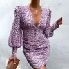 Mulheres Sexy profundo V Neck Floral Impressão Longa Lanterna Manga Ruched Vestido Verão Elegante Feminino Bodycon Party Vestido Vestido 220310