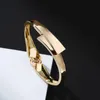Pulseira feminina anke store 2021 jóias de moda clássico simples One Word Cross Spring Gold for Women