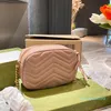 2021 kleine Größe Womam Handtasche hochwertige Rindsleder Umhängetasche klassische Wellenmuster Frauen Luxurys Designer Umhängetaschen