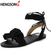 Sandaler Plus Storlek Kvinnors Sandal Ruffles Skor Kvinna Korsband Sommarlägenheter Lace-up Ankelband Sandalias Mujer