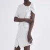 TWOWINSYLE ruché basique chemise pour femmes à manches courtes grande taille irrégulière chemises blanches op été mode vêtements 210623