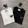 2022 Męskie mody T Shirt Projektanci Mężczyźni Ubranie Czarne białe koszulki Krótkie rękawowe damskie tshirty streetwearu Hip Hop