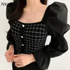 Chique franse stijl retro gebreide patchwork shirt sexy vierkante kraag slim fit blouse vrouwen flare mouw femme blusas 210422