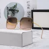 Nouvelles lunettes de soleil de sport de luxe Mode hommes et femmes lunettes boîte de ceinture de haute qualité