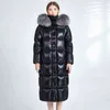 Janveny Brillant Imperméable Long Puffer Doudoune Femmes Grand Réel Fourrure De Raton Laveur À Capuche Hiver Duvet De Canard Manteau Femme Lâche Parkas 211221