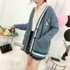Pulls pour femmes Poncho Promotion complète Jumper Pull Lâche Manteau Femme 2021 Coréen Automne Hiver Modèle Cardigan Broderie Boucle À Tricoter