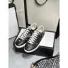 Klassisk herrläder honung casual sko lyxdesigner kvinnors sneakers plattformar tryck mönster par skor mode personlighet vild luxe sneaker