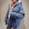 Piumino invernale con cappuccio color caramello da donna Cappotto a maniche lunghe allentato femminile Harajuku Parka oversize caldo rosa bianco blu 211130