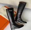 Célèbres chaussures personnalisées Paris Street Fashion Classic Jumping Knee Boots femmes en cuir véritable en daim Designer à talons bas noir Brown Knight Boot taille 34-41