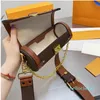 أكياس المصممين الفضلات أكياس حقيبة crossbody حقائب الكتف حقيبة يد الأزياء مواد جلدية أعلى