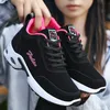 Chaussures pour femmes automne 2021 tige en cuir mat semelle souple chaussure de course coréenne décontracté coussin chaussures de sport femmes PN116